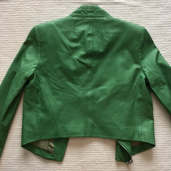 Cropped genuine lamb leather green jacket - Picture 4 of 5